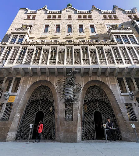 Descubriendo el Raval: Palau Güell
