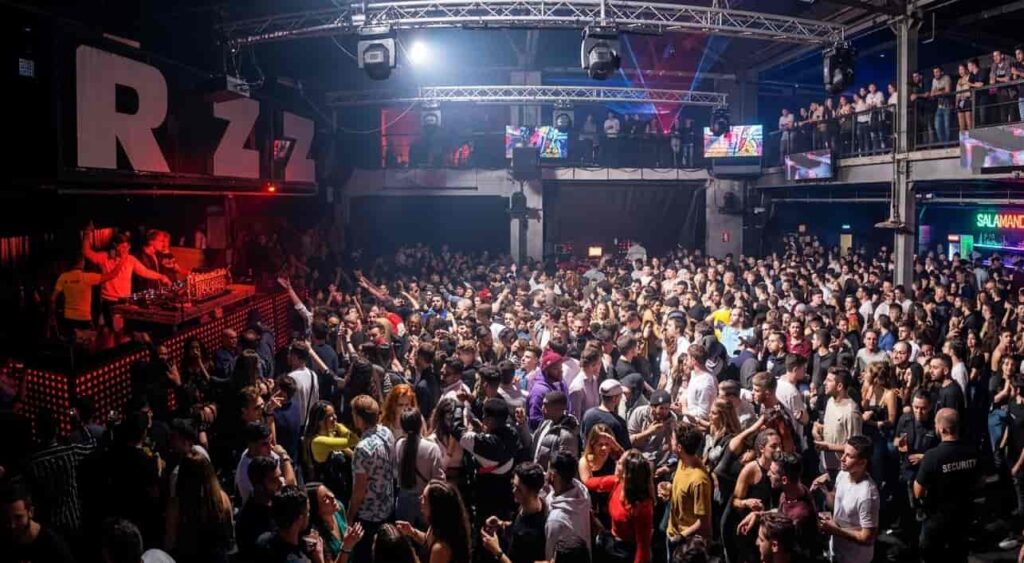 Razzmatazz durante un concierto de música en vivo en Barcelona